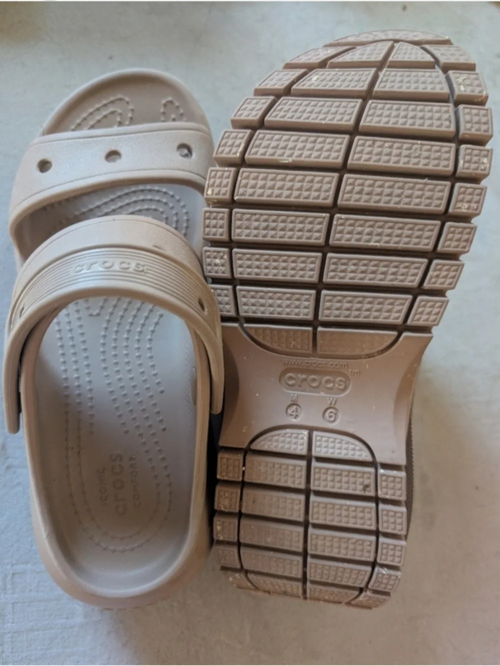 CROCS Mega Crush Clog Light Taupe
